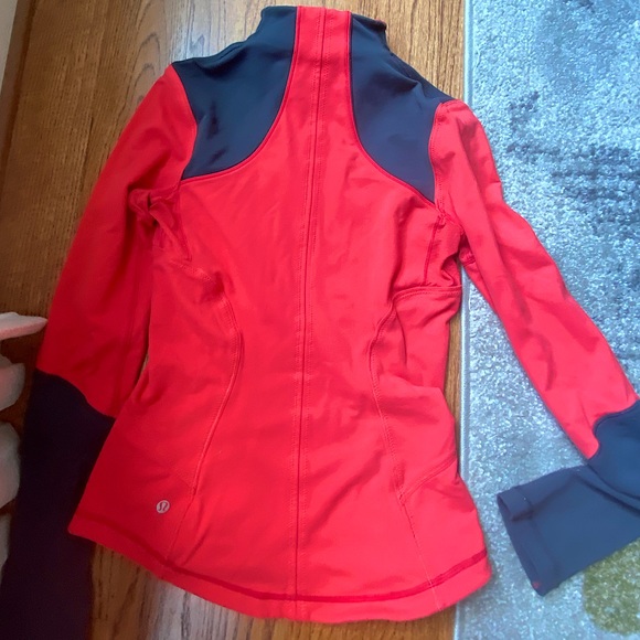 Vintage Lululemon jacket - Picture 2 of 2